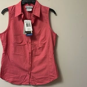 Columbia sleeveless dusty rose fitted blouse  button front size S new with tags